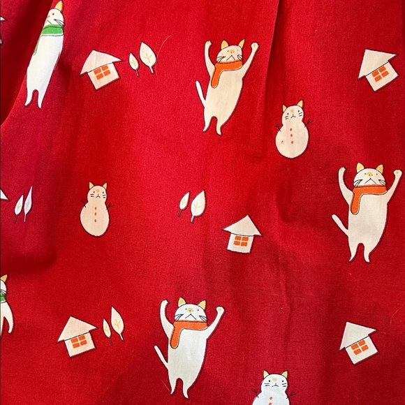 ModCloth Holiday Christmas Mini Cotton Skirt in Red Cats. 2X pockets - Picture 3 of 9
